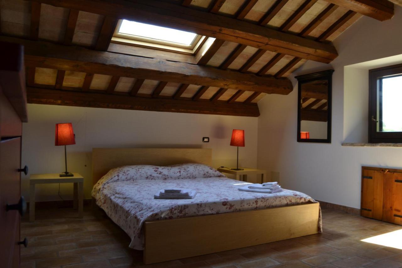 Agriturismo Forestale Luti Treia Szoba fotó