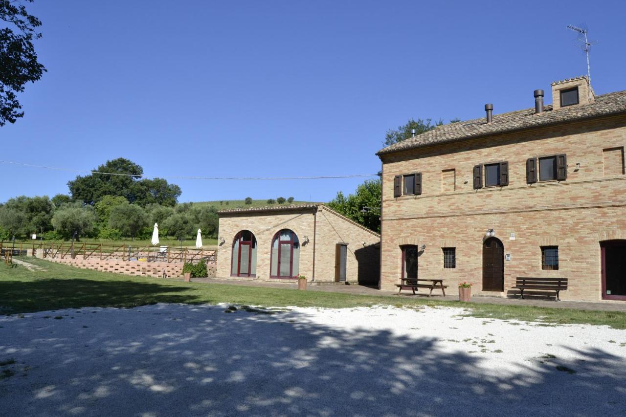 Agriturismo Forestale Luti Treia Kültér fotó