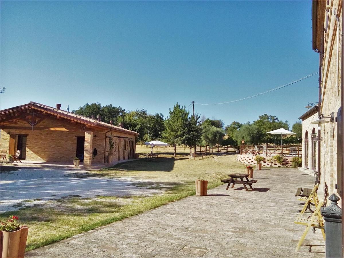 Agriturismo Forestale Luti Treia Kültér fotó