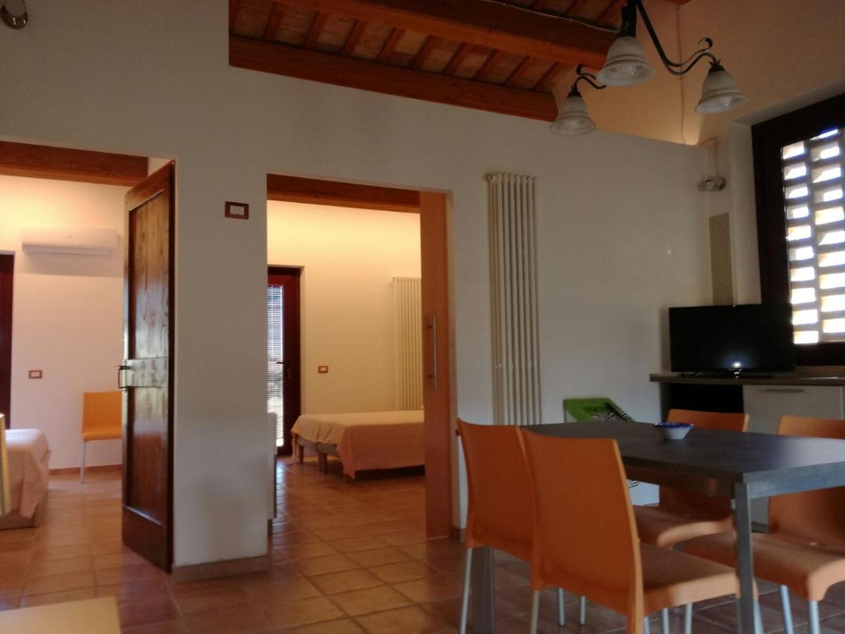 Agriturismo Forestale Luti Treia Kültér fotó